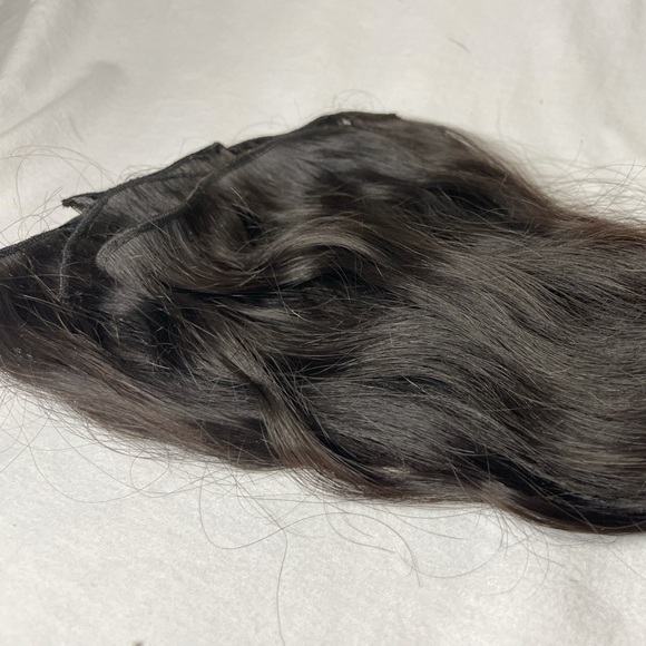 Bundle of Wavy/Straight Human Hair Extensions - Picture 6 of 10